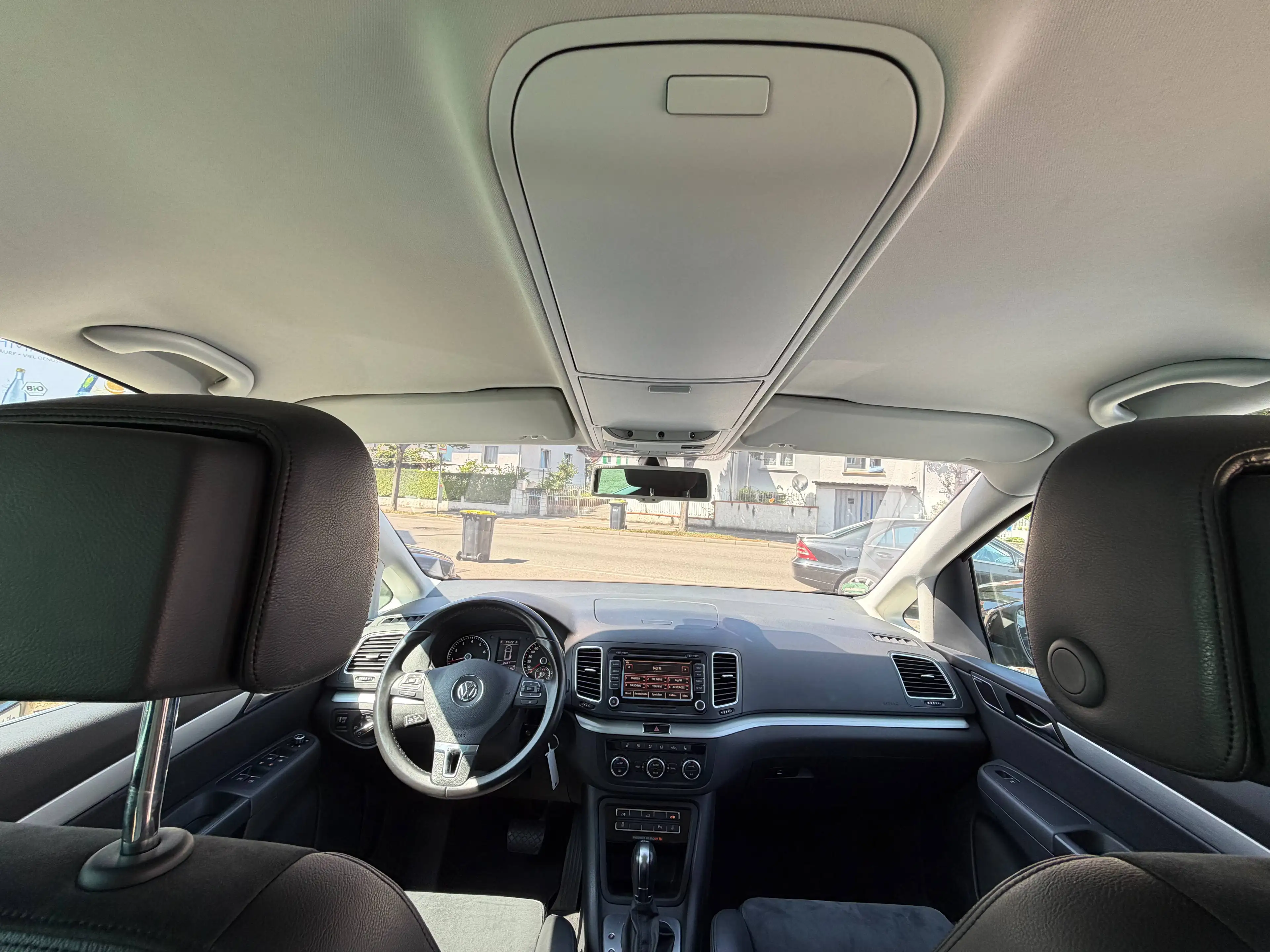 Volkswagen Sharan Highline — photo 12