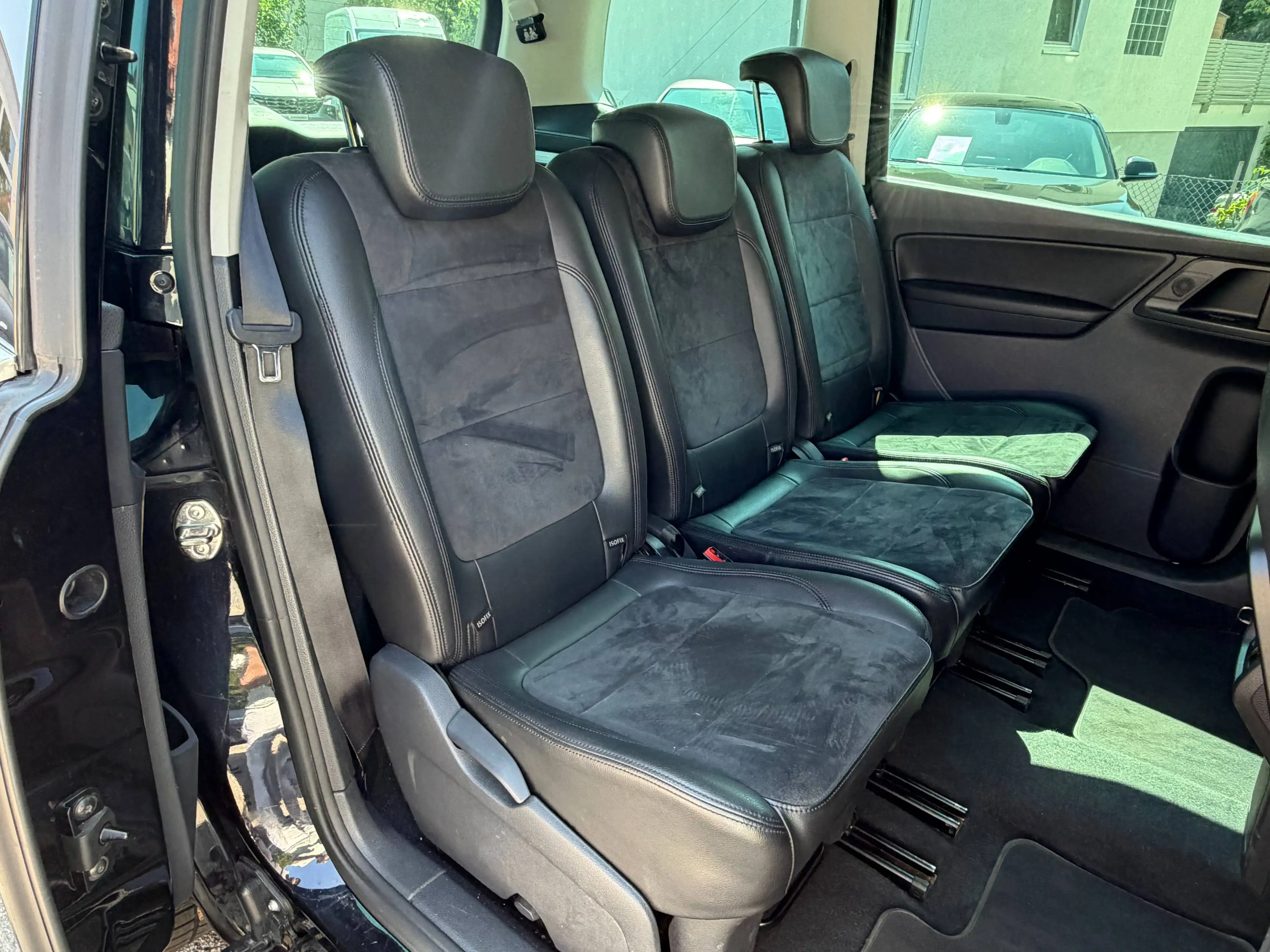 Volkswagen Sharan Highline — photo 14
