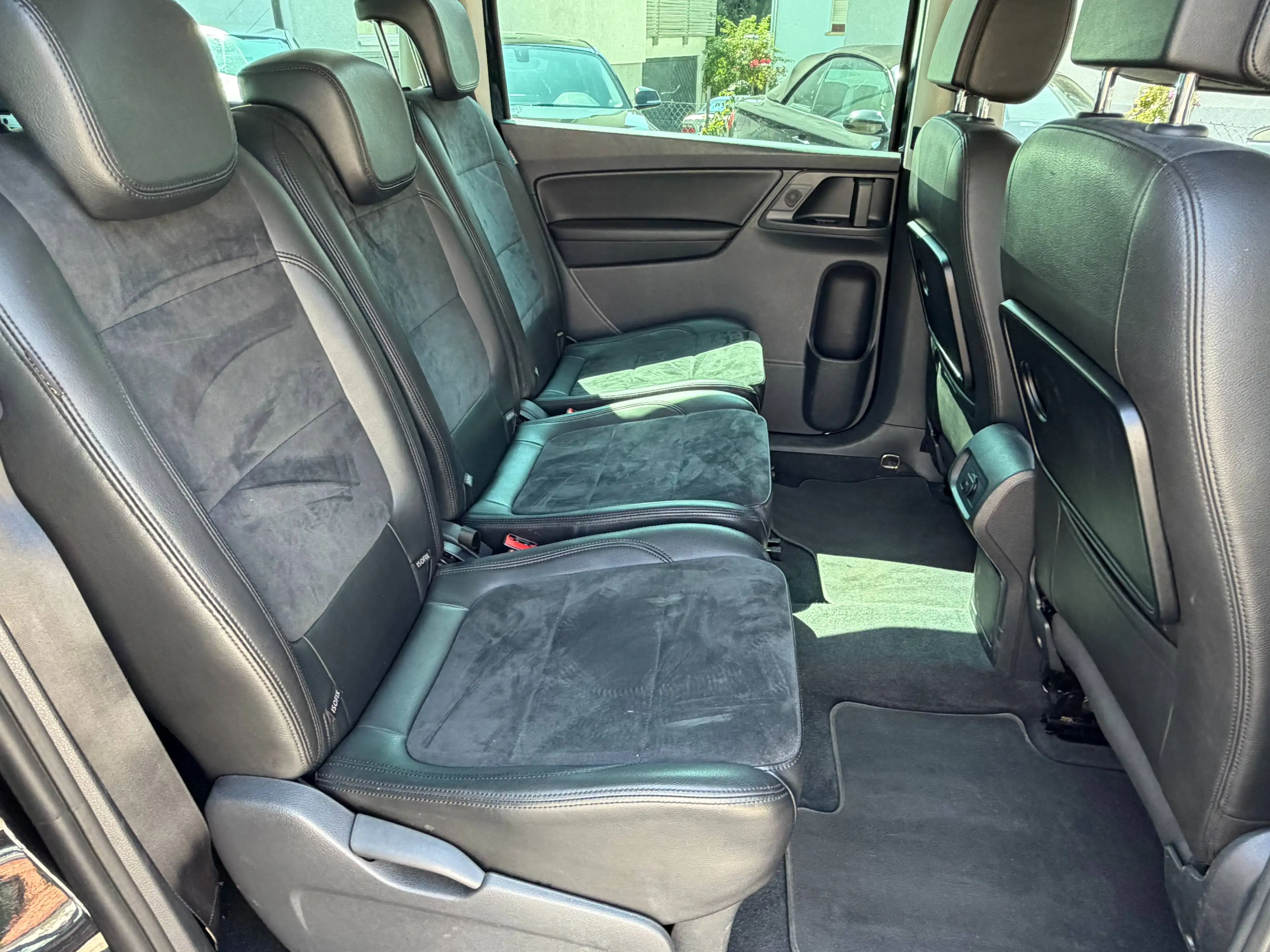Volkswagen Sharan Highline — photo 13
