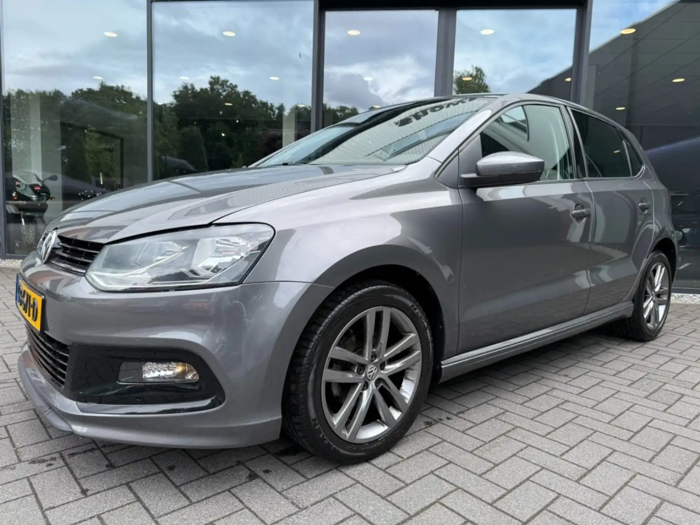 Volkswagen Polo 1.2 TSI Highline R,Navi,Clima,Cruise,LMV,Privacy,E Grigio - 2