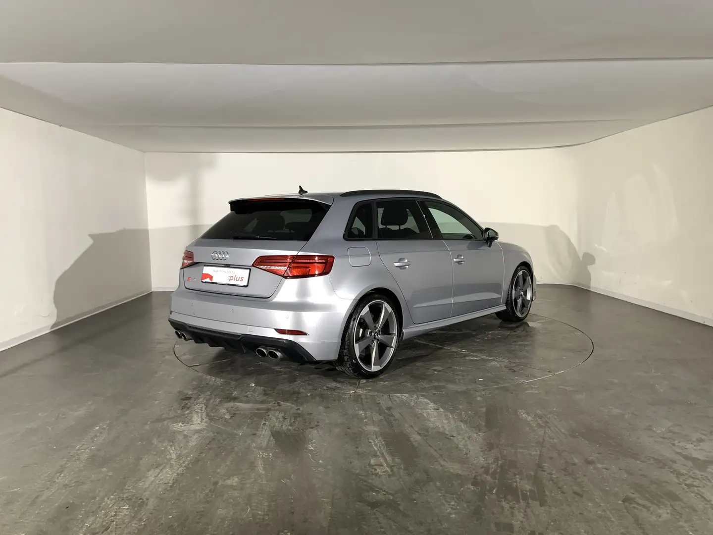 Audi S3 sportback 2.0 tfsi quattro 300cv s-tronic Stříbrná - 2