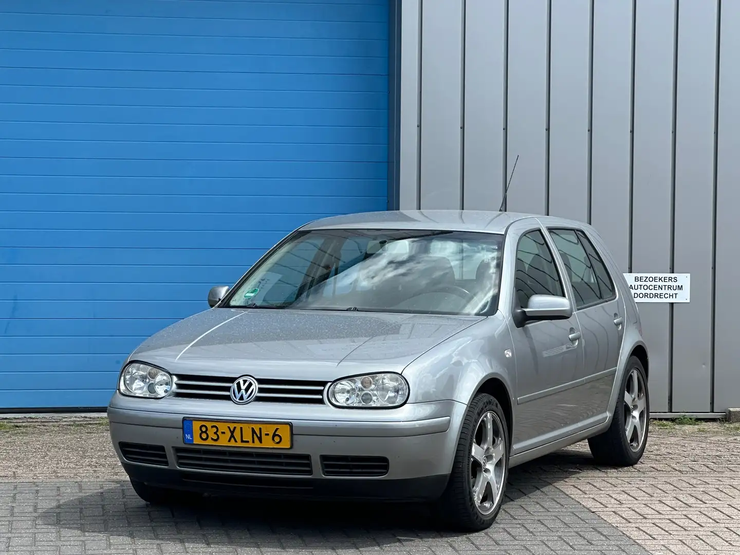 Volkswagen Golf 1.6-16V Grijs - 2