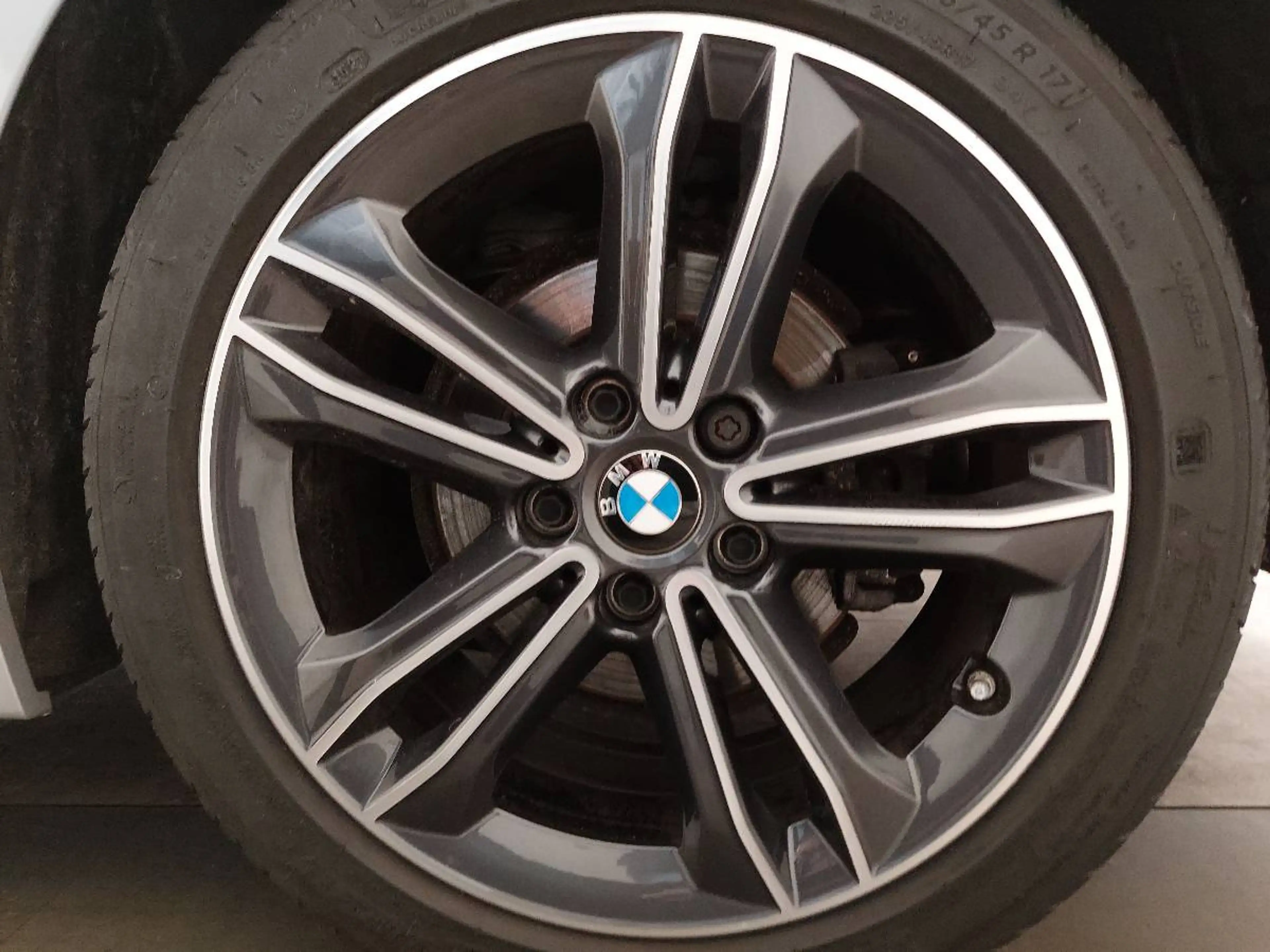 BMW 118 118dA Sport Line Navi LED Pano LC prof. HuD — photo 14