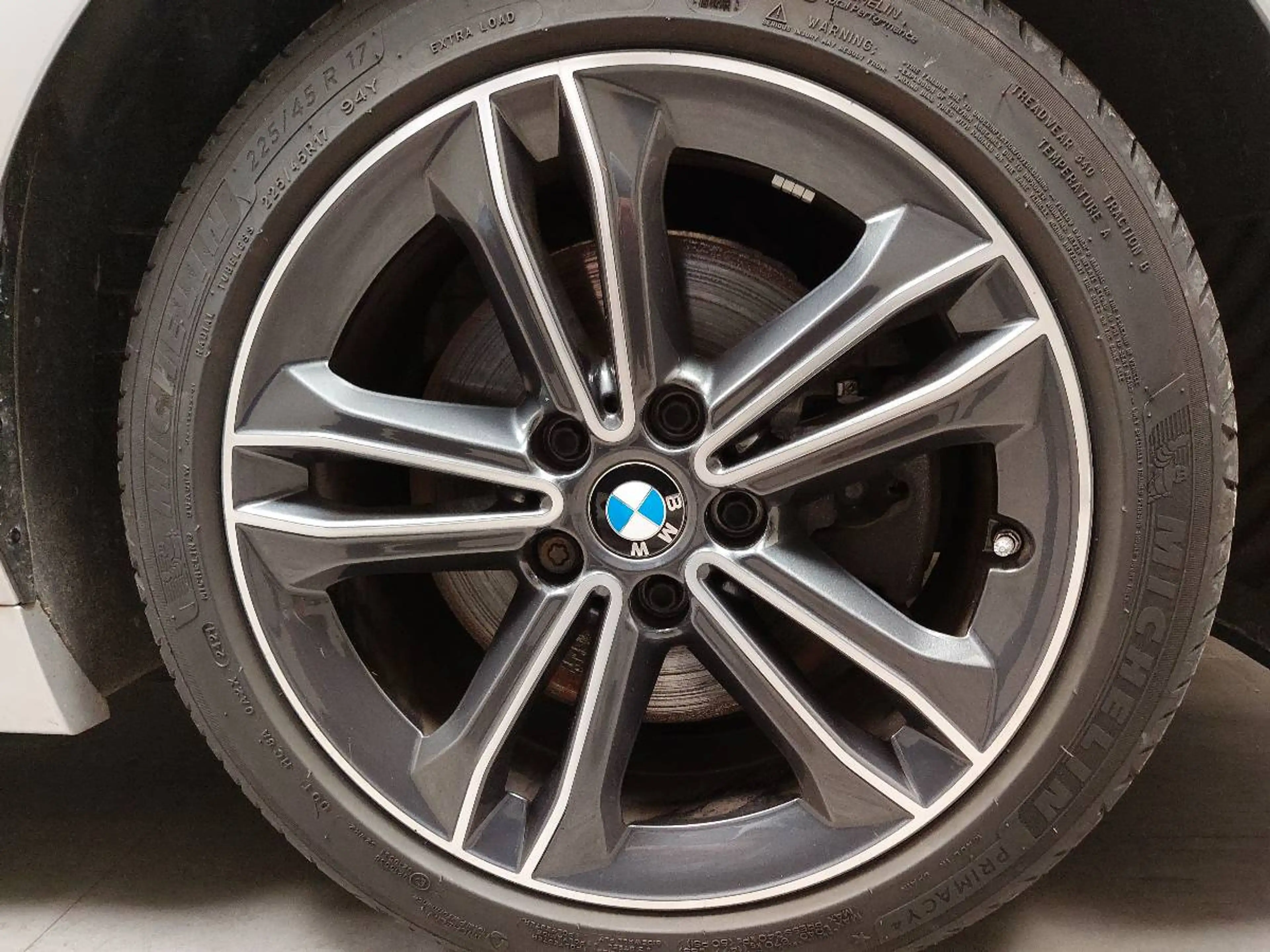 BMW 118 118dA Sport Line Navi LED Pano LC prof. HuD — photo 11