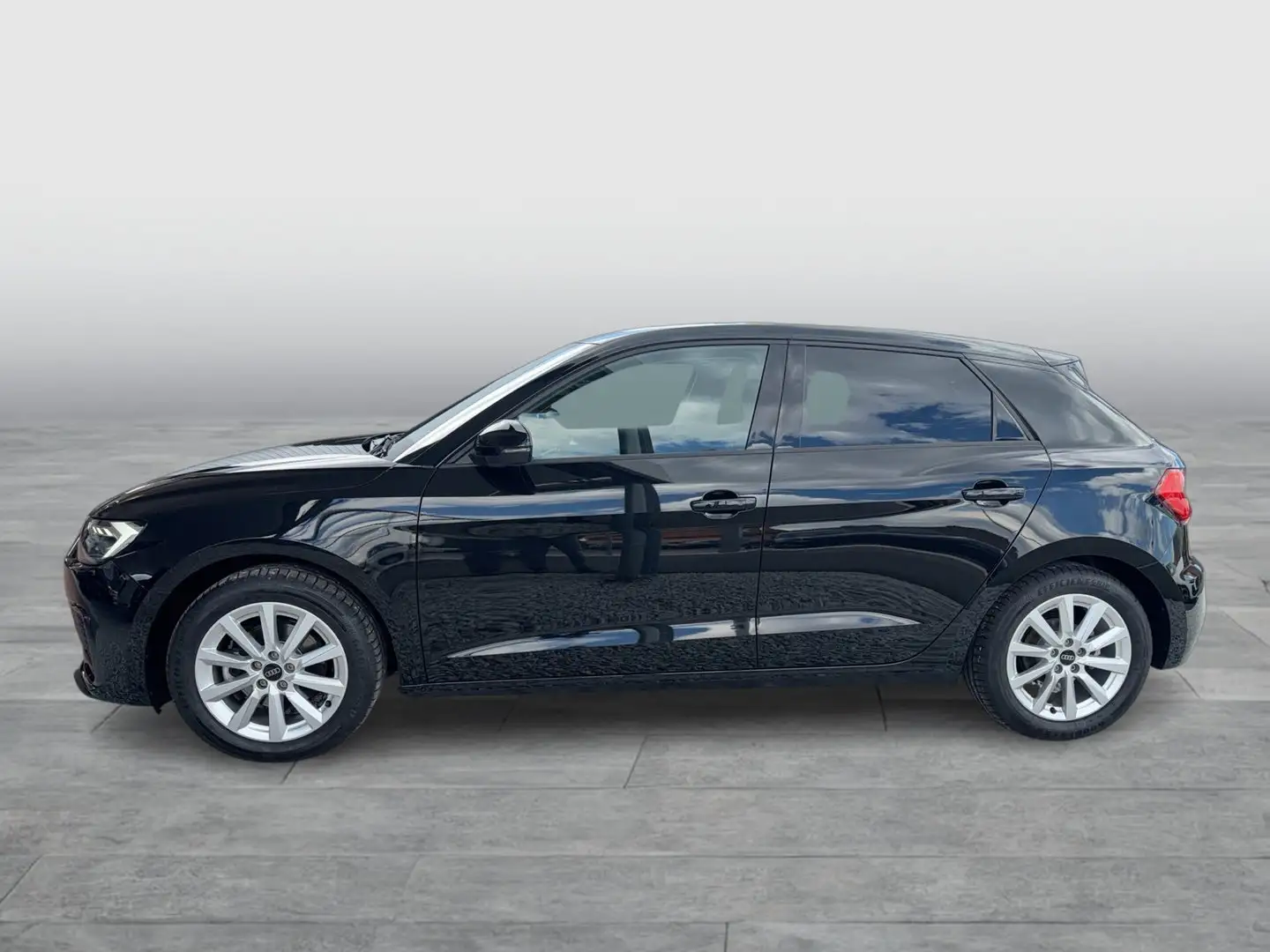 Audi A1 30 TFSI advanced Schwarz - 2