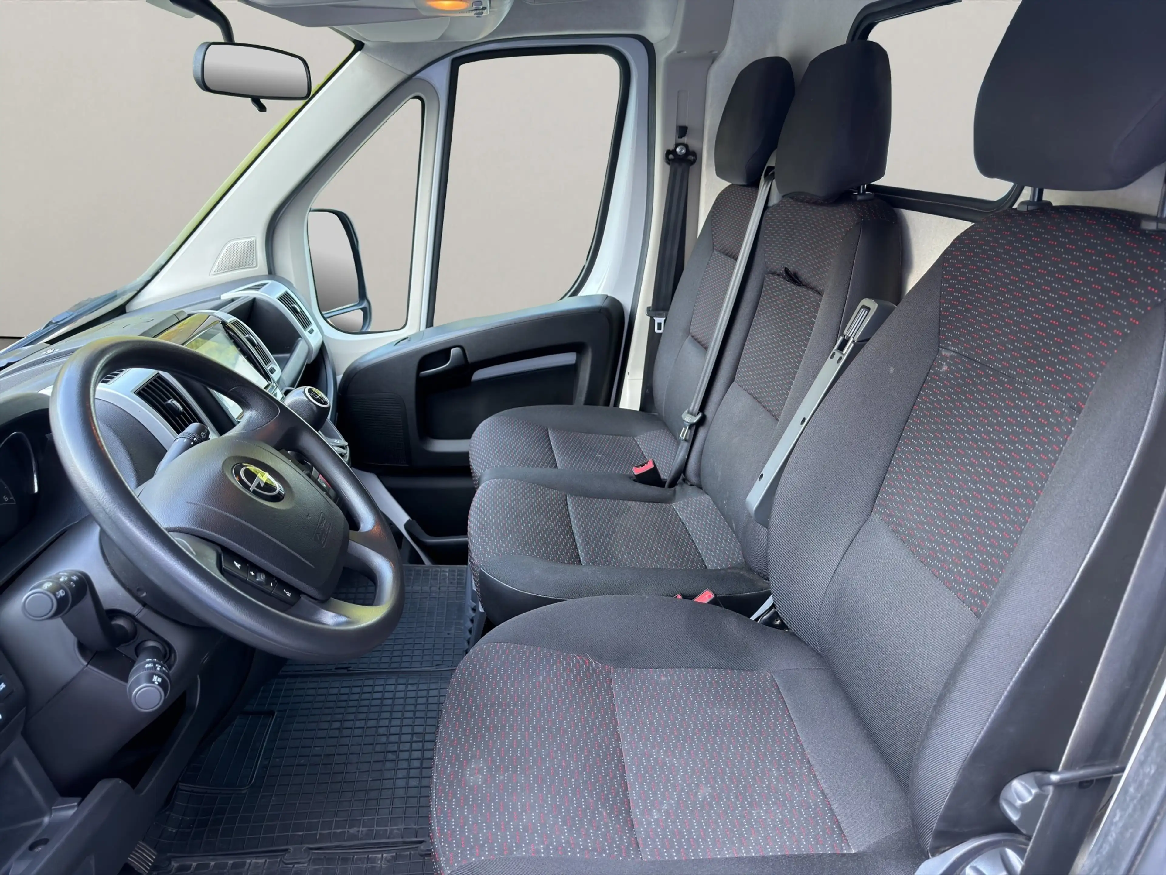 Opel Movano 2.2 Diesel 140 L1H1 3.5t Ka AHK+KAMERA — photo 8