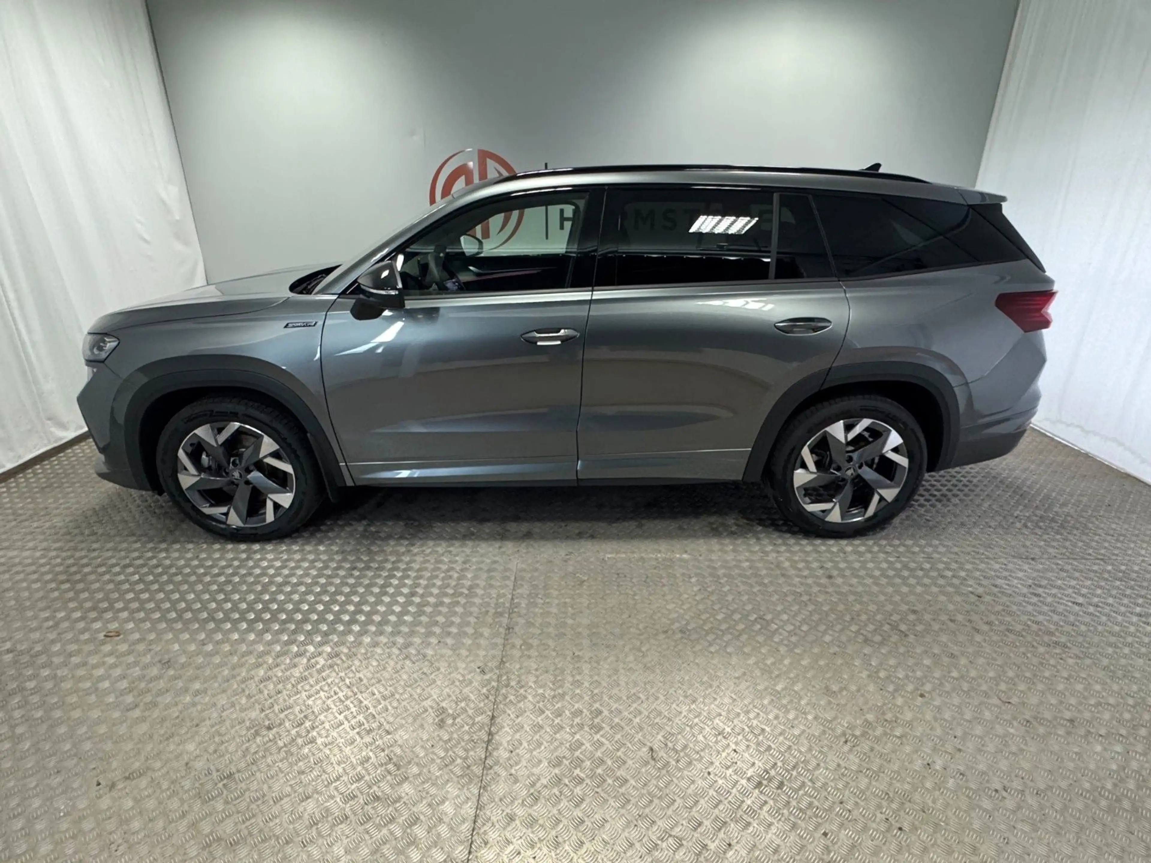 Skoda Kodiaq 1.5 TSI Sportline AHK+Pano+Matrix+7-Sitze — photo 3
