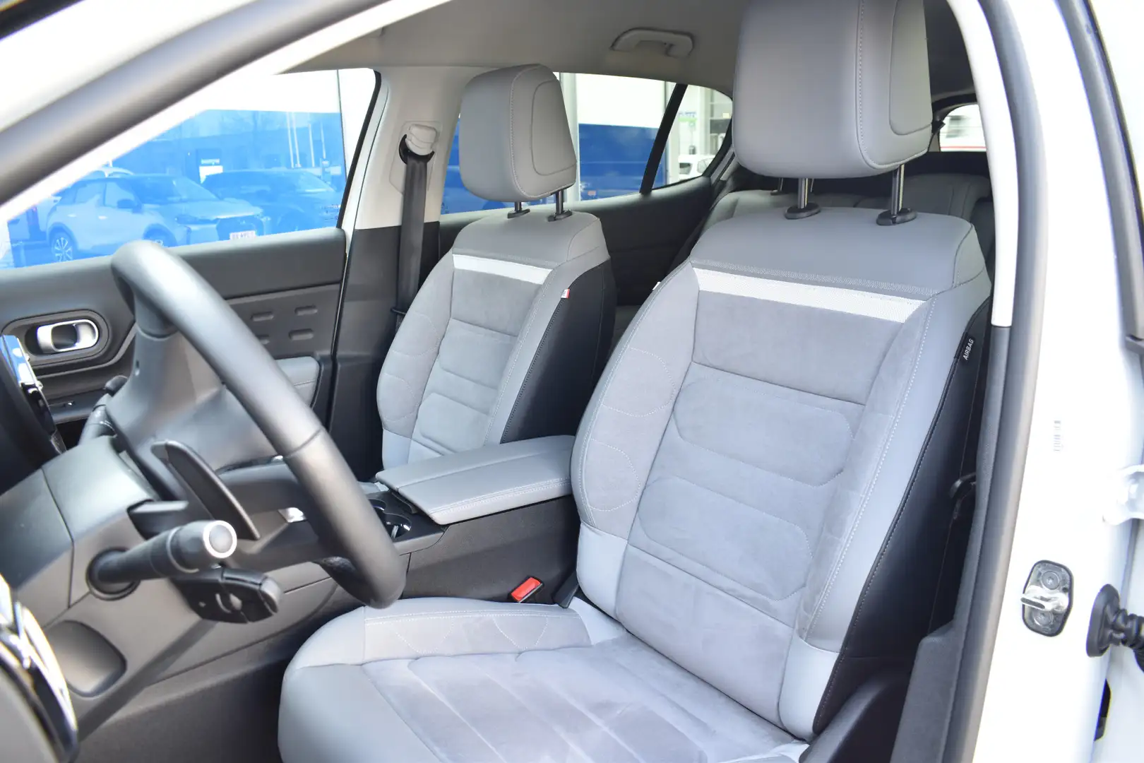 Citroen C5 Aircross Hybrid 136Dcs ë-Series Navi | Airco | Alcantara in Wit - 2