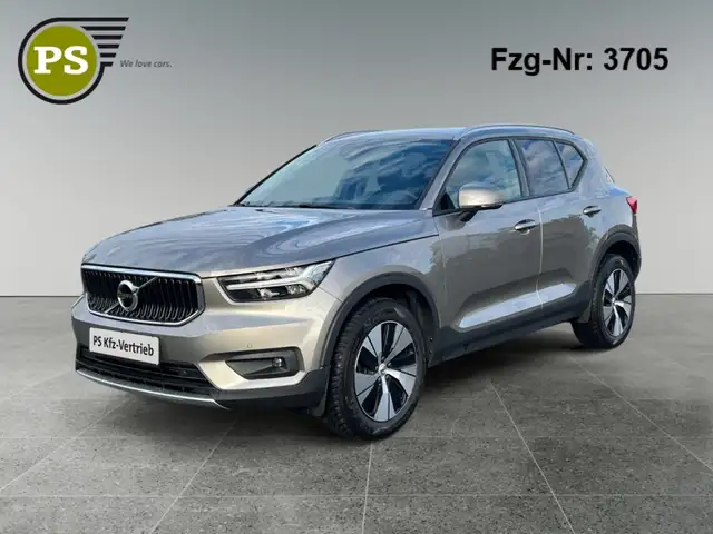 Volvo XC40 Momentum Pro 2WD Navi Digitales Cockpit LED Soun