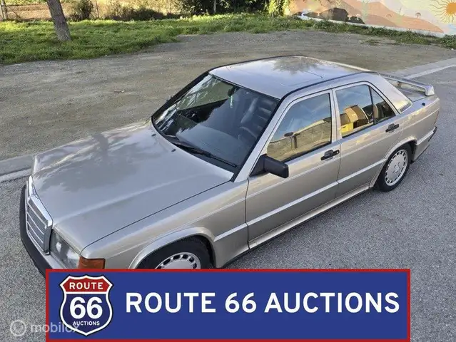 Mercedes-Benz 190 190E