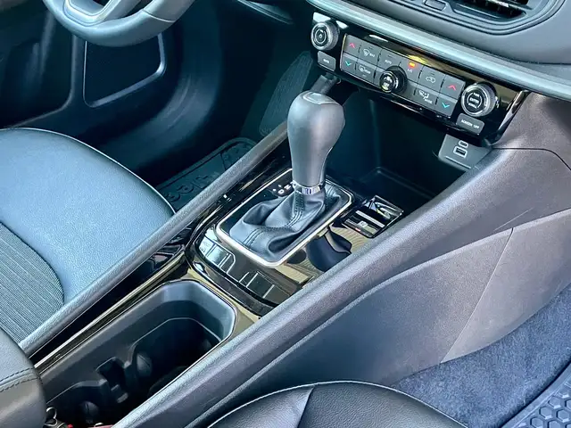Jeep Compass view 27