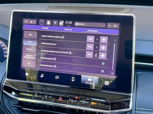 Jeep Compass view 22