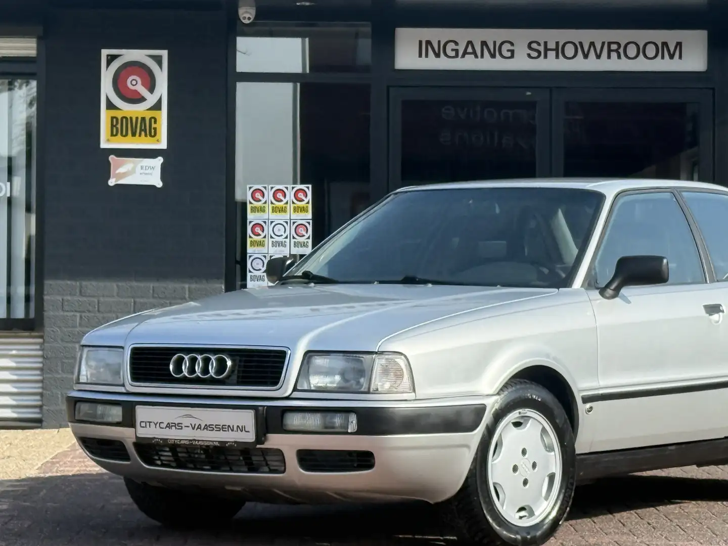 Audi 80 2.0 E automaat uniek slechts!!! 57 dkm airco stuur Gris - 2