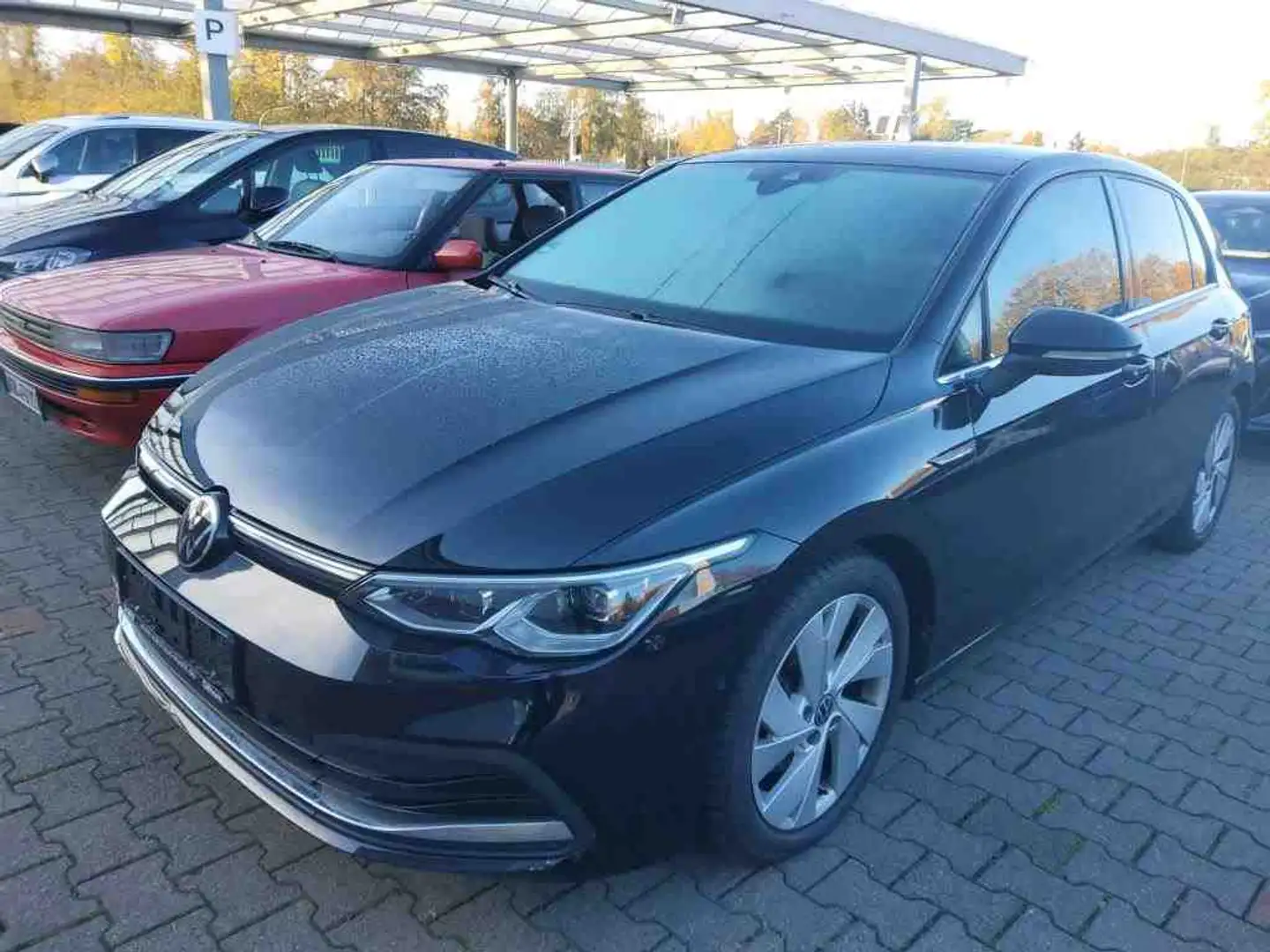 Volkswagen Golf Style 4Motion DSG Matrix/Pano/CarPlay/Black Schwarz - 2