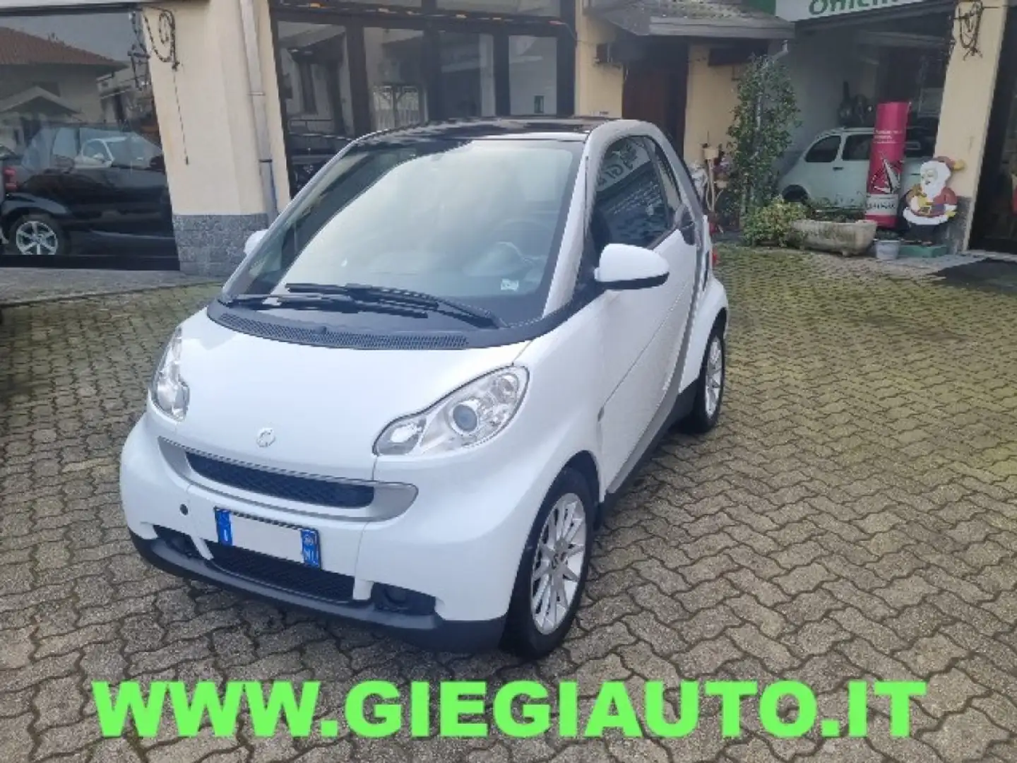 smart forTwo 1000 52 kW coupé pulse Gris - 2