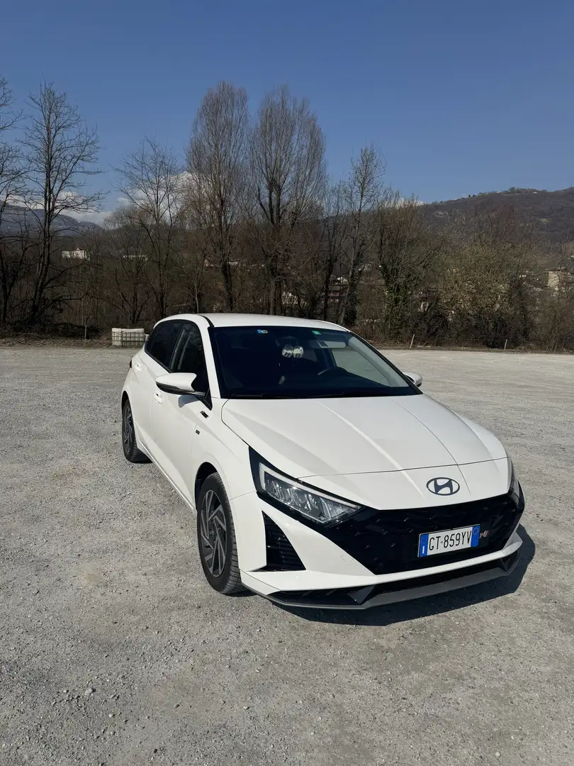 Hyundai i20 1.0 t-gdi 48V Prime imt Bianco - 1