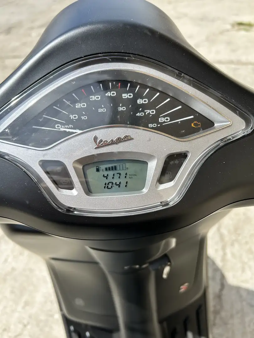 Vespa Primavera 50 sport - 1