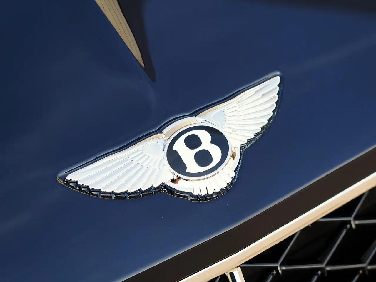 Bentley Continental GT 2026 — фото 12