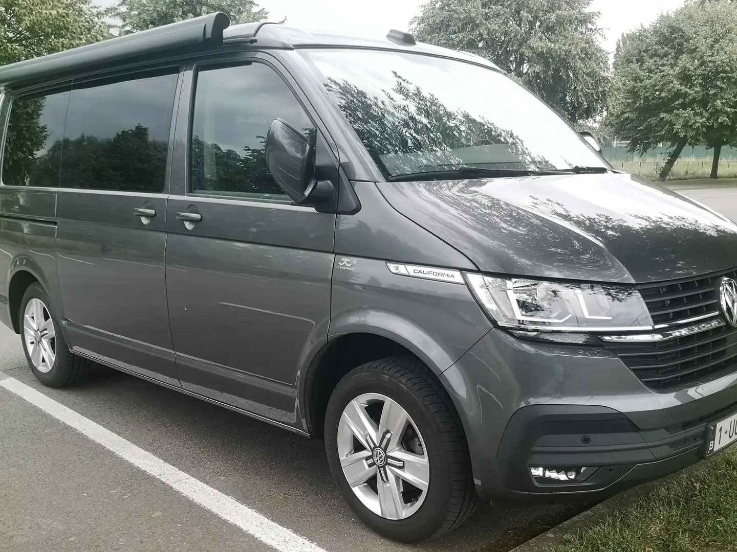 Volkswagen T6.1 California California T6.1 DSG Beach Tour Gris - 1