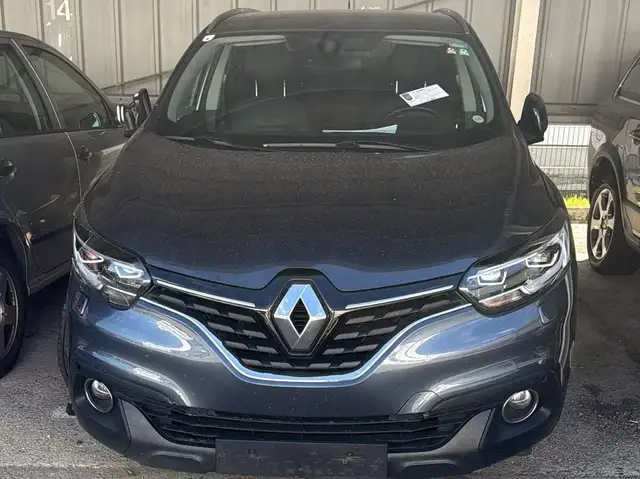 Renault Kadjar Energy dCi Life (UNFALL, Airbags nicht offen)