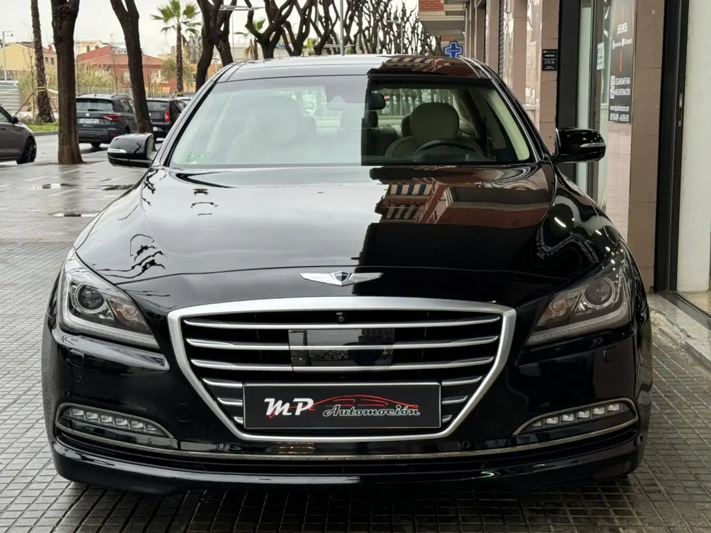 Hyundai Genesis 3.8 GDI V6 Aut. Negro - 2