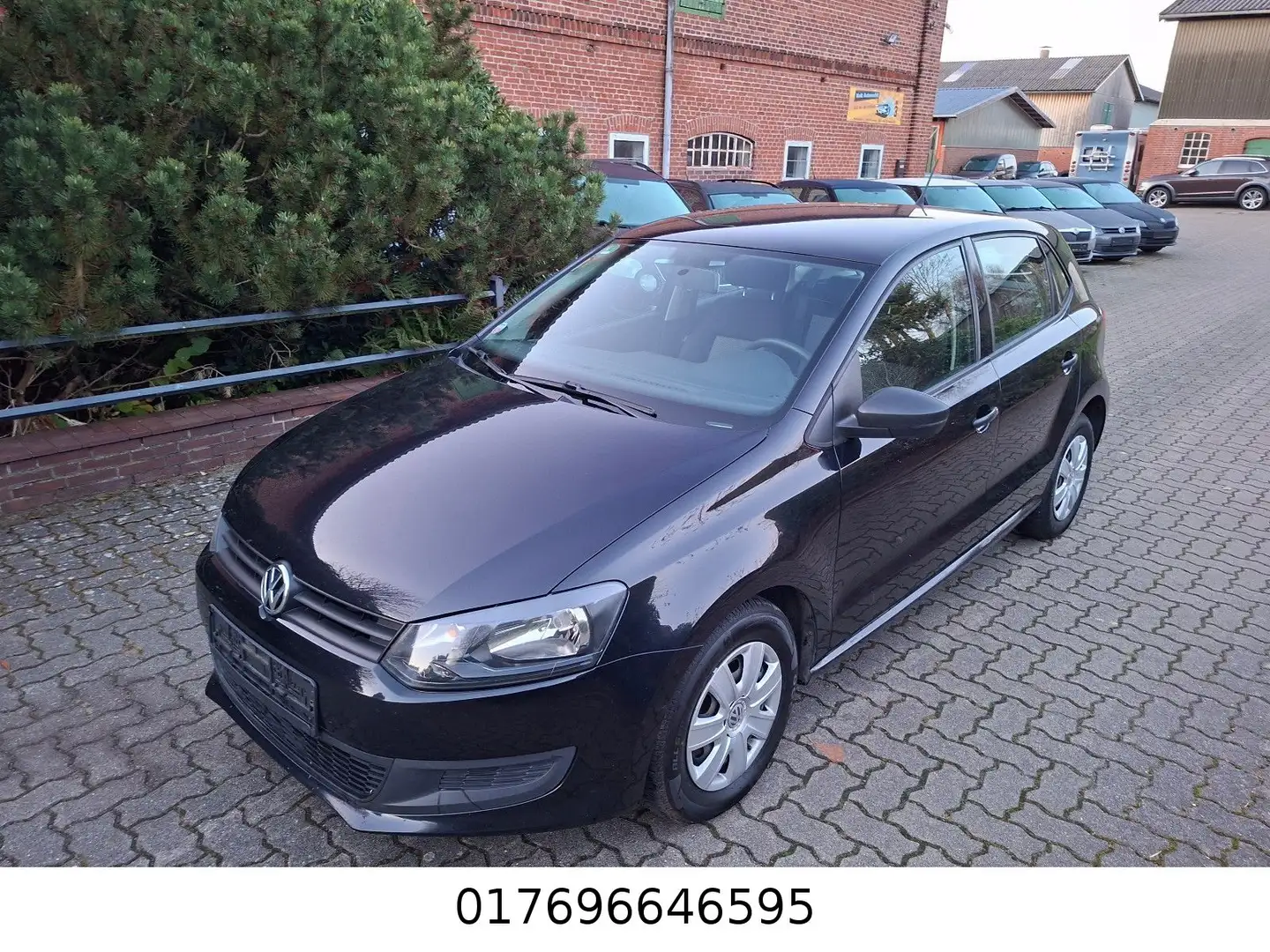 Volkswagen Polo 1.2 Trendline Schwarz - 1