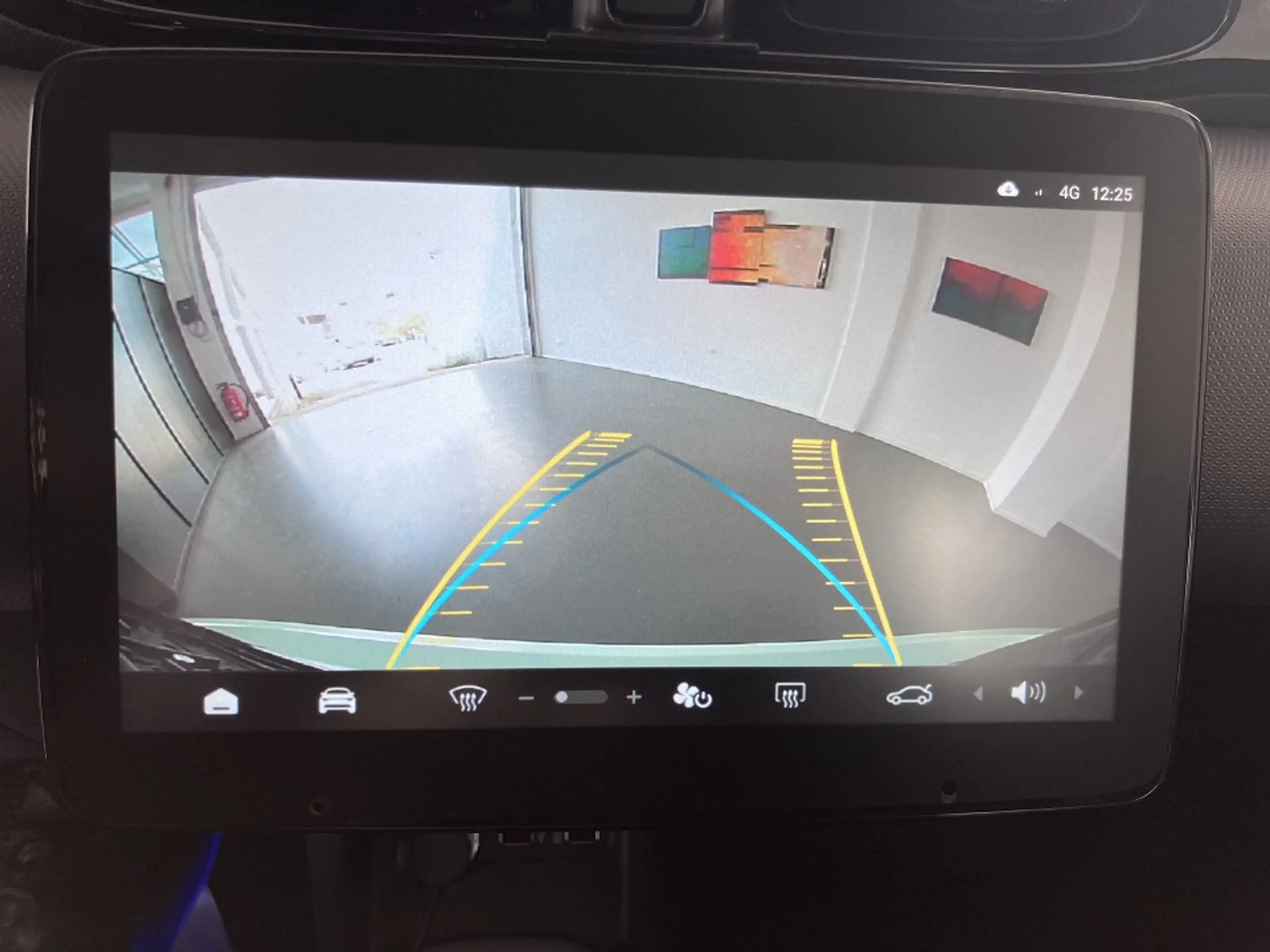 Leapmotor T03 70 kW BEV -Navi/ Kamera/ Pano. — photo 9