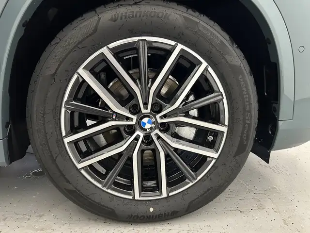 BMW X1 view 18