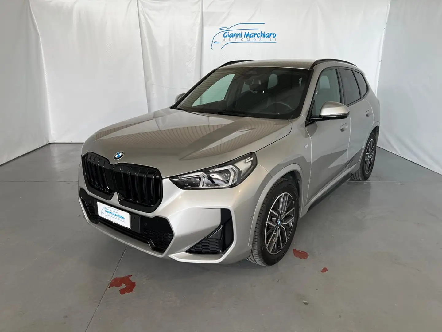 BMW X1 xDrive 23i Msport Pro Gris - 1