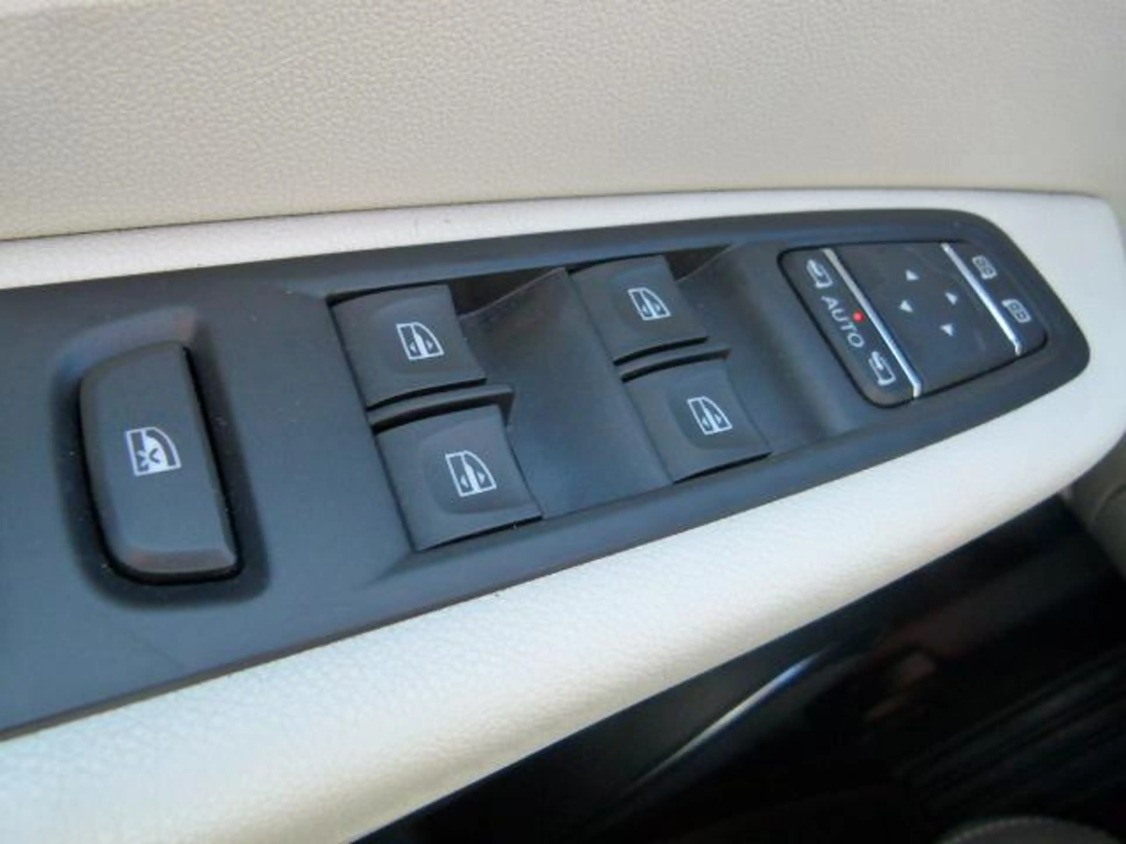 Renault Captur 1.2 TCe Dynamique — photo 13