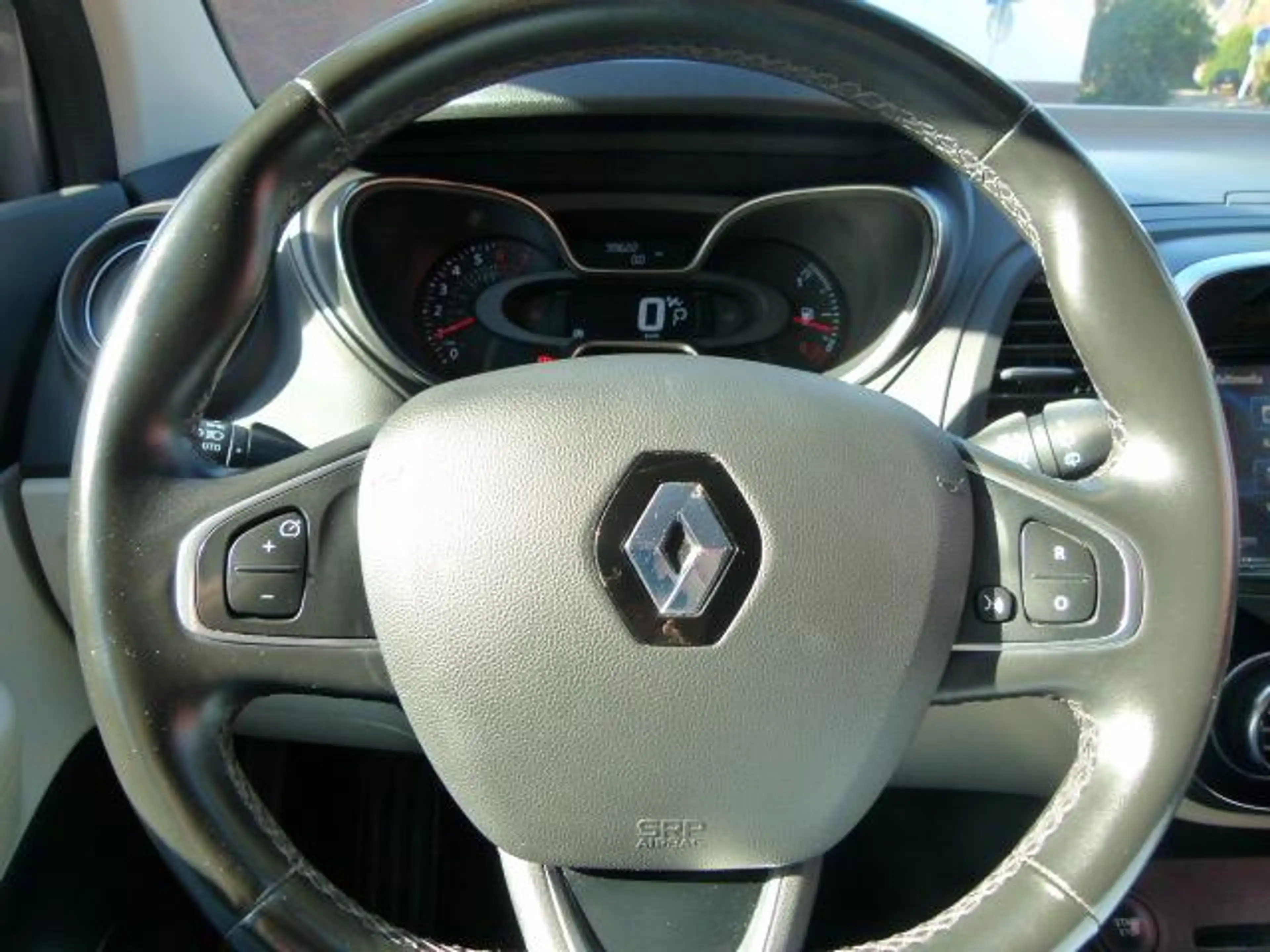 Renault Captur 1.2 TCe Dynamique — photo 15