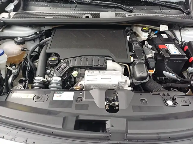 Peugeot 2008 view 5