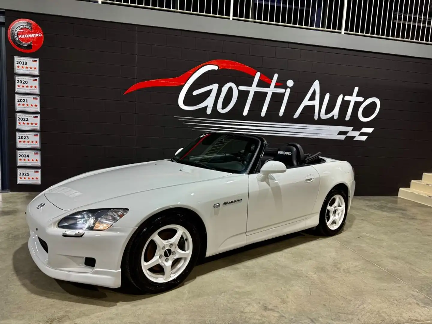 Honda S 2000 WHITE INTROVABILE IN SEDE Bianco - 2
