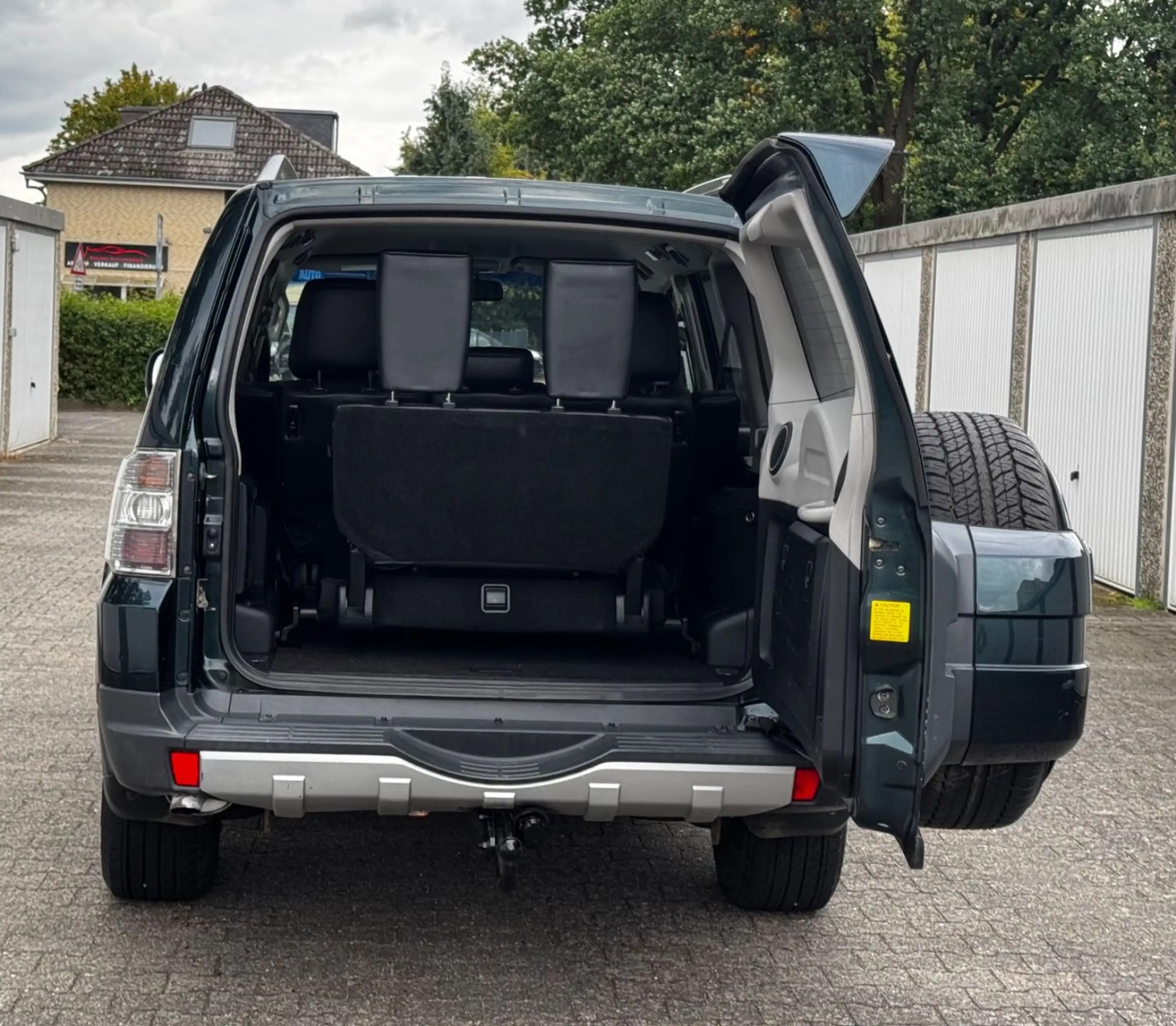 Mitsubishi Pajero 3.2 DI-D Intense — photo 8