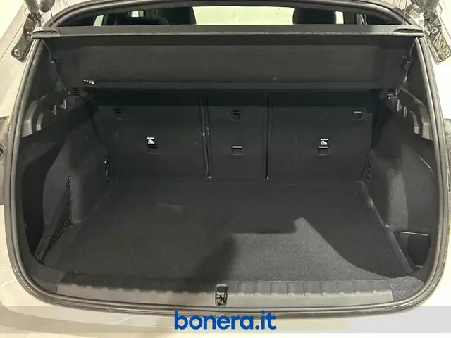 BMW X1 view 14