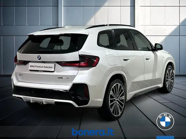 BMW X1 view 5