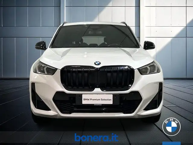 BMW X1 view 2