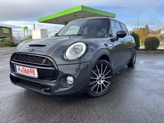 MINI Cooper S Cooper S 192 PS Automatik*5 Türig*Navi*Leder*