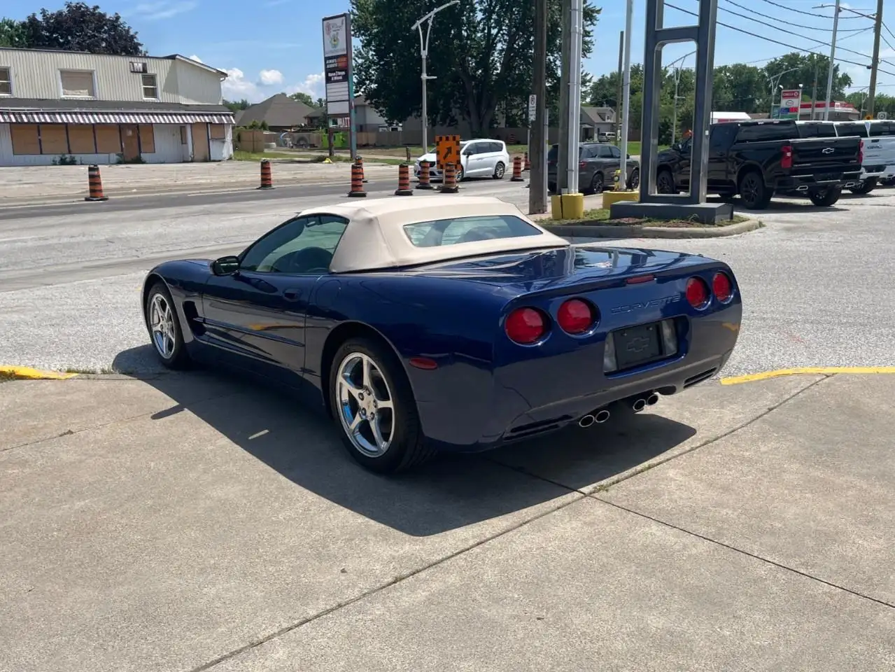 Chevrolet Corvette снимка Chevrolet Corvette