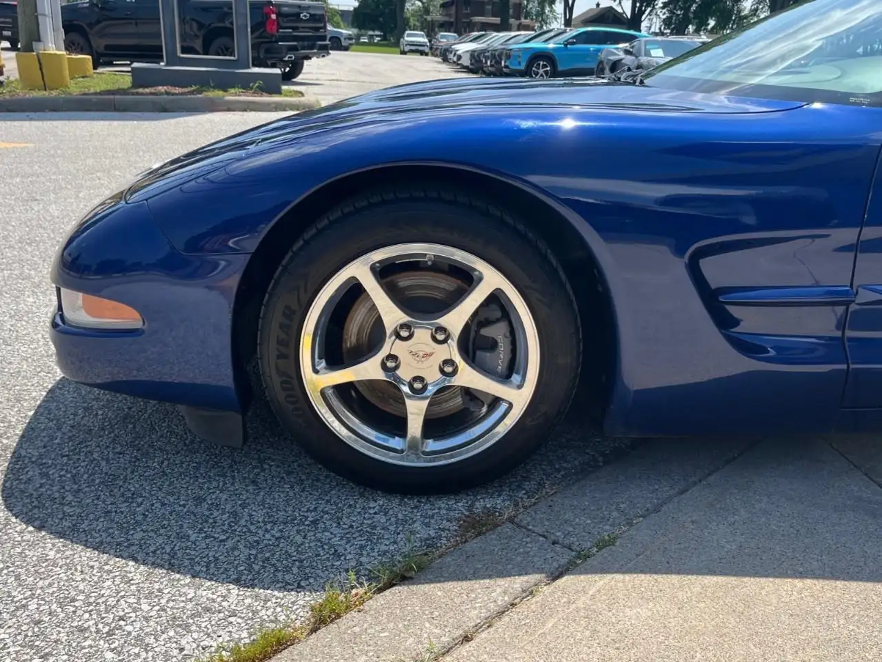 Chevrolet Corvette снимка Chevrolet Corvette