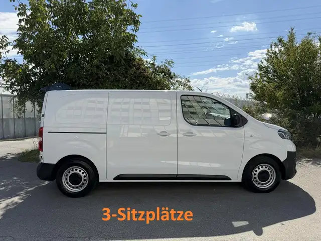 Toyota Proace view 2