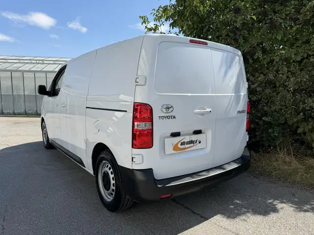 Toyota Proace view 8