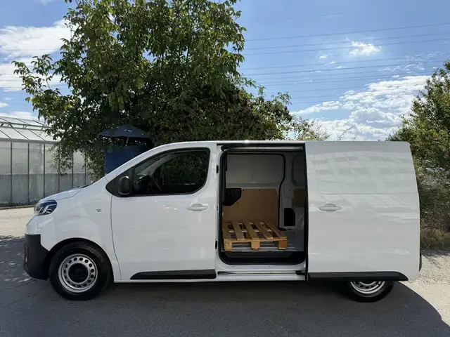 Toyota Proace view 7