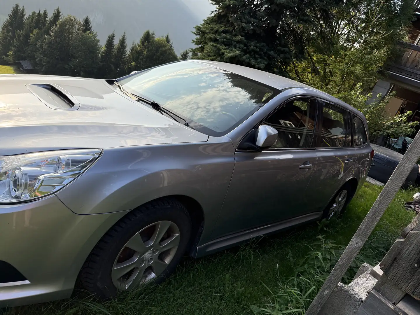 Subaru Legacy Touring Wagon 2,0 D Classic AWD - 2