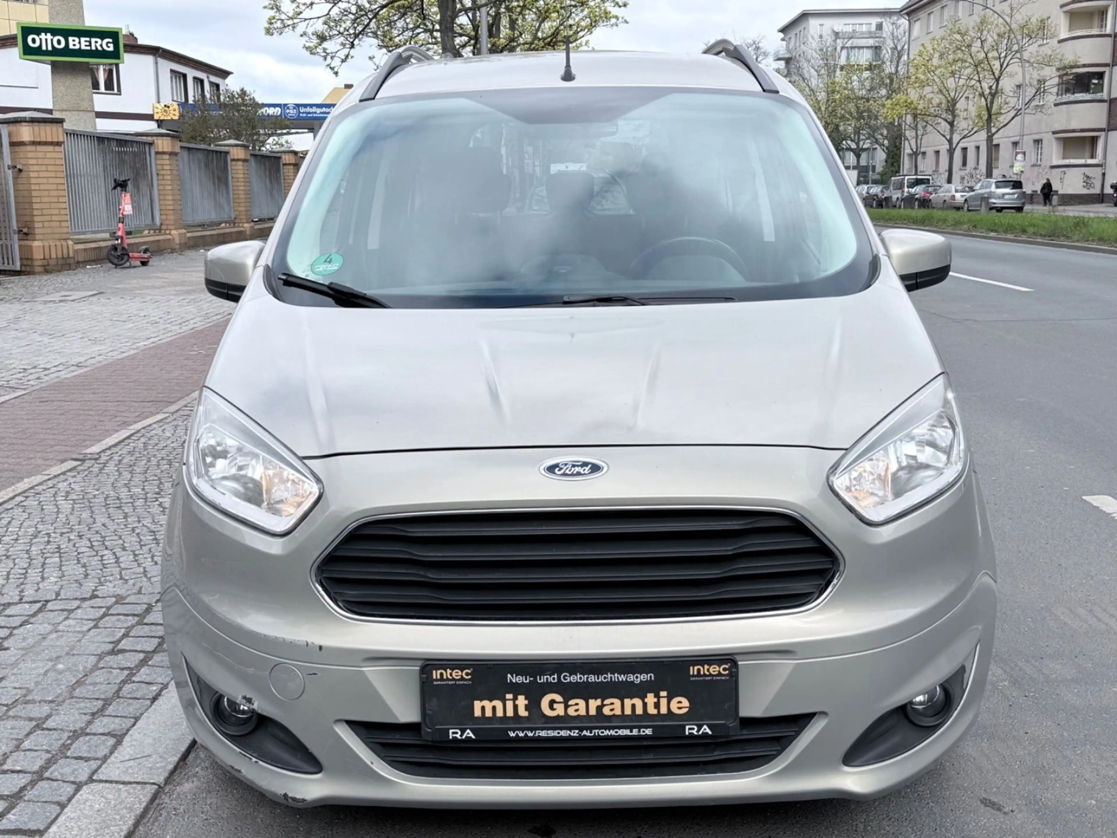 Ford Tourneo Courier TOURNEO COURIER 1.5 TDCi+2xSCHIEBETÜR+TEMPOMAT+ — photo 2