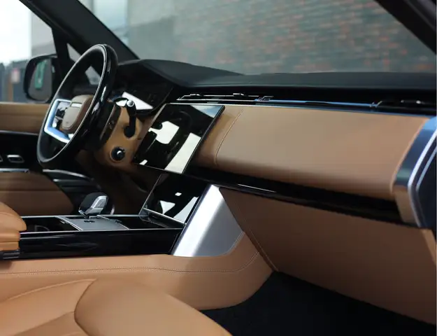 Land Rover Range Rover view 25