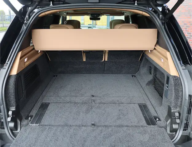 Land Rover Range Rover view 22