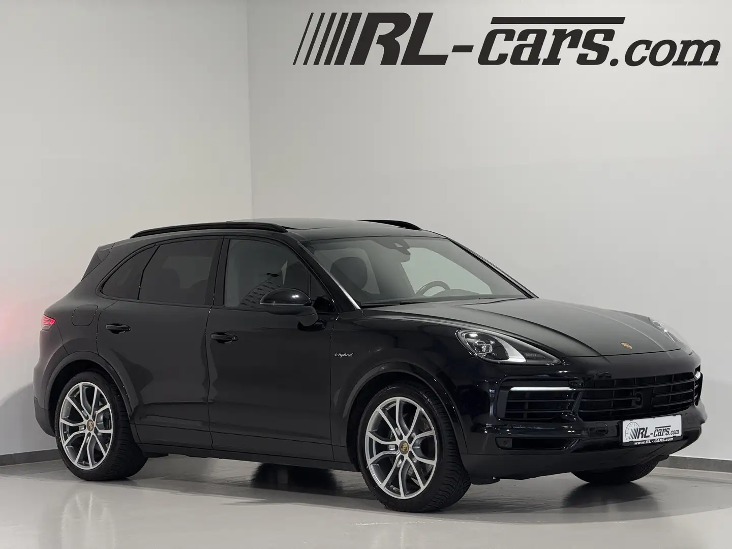 Porsche Cayenne III E-Hybrid Aut/Panorama/Sport-Chrono/AHK/PASM Schwarz - 1