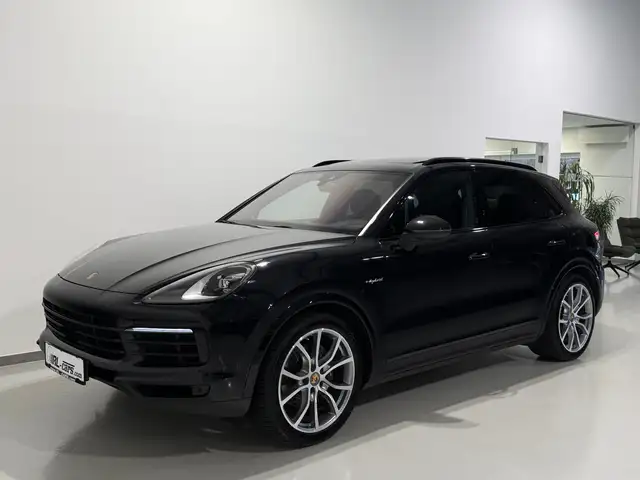 Porsche Cayenne III E-Hybrid Aut/Panorama/Sport-Chrono/AHK/PASM Ansicht 8