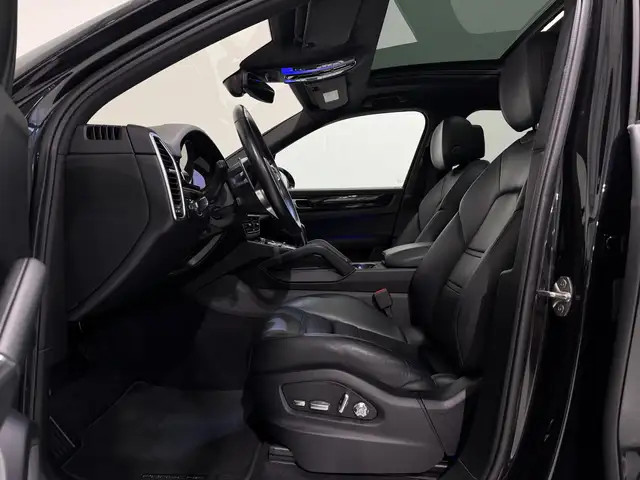 Porsche Cayenne III E-Hybrid Aut/Panorama/Sport-Chrono/AHK/PASM Ansicht 10
